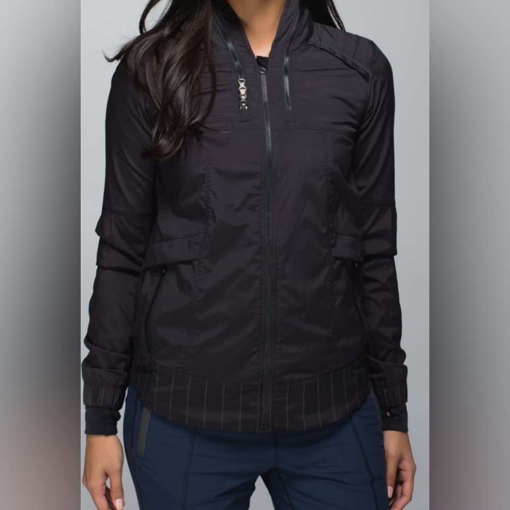Lululemon Spring Forward Jacket Black Sea Stripe Reflective Run lightweight 8